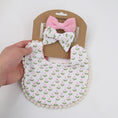 Load image into Gallery viewer, 3Pcs/Set Baby Flower Bibs & Headbands Bow Nylon Hairbands Double Side
