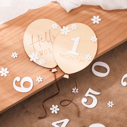 2Pcs Baby Wooden Balloon Milestone Cards Photography Accessories Baby