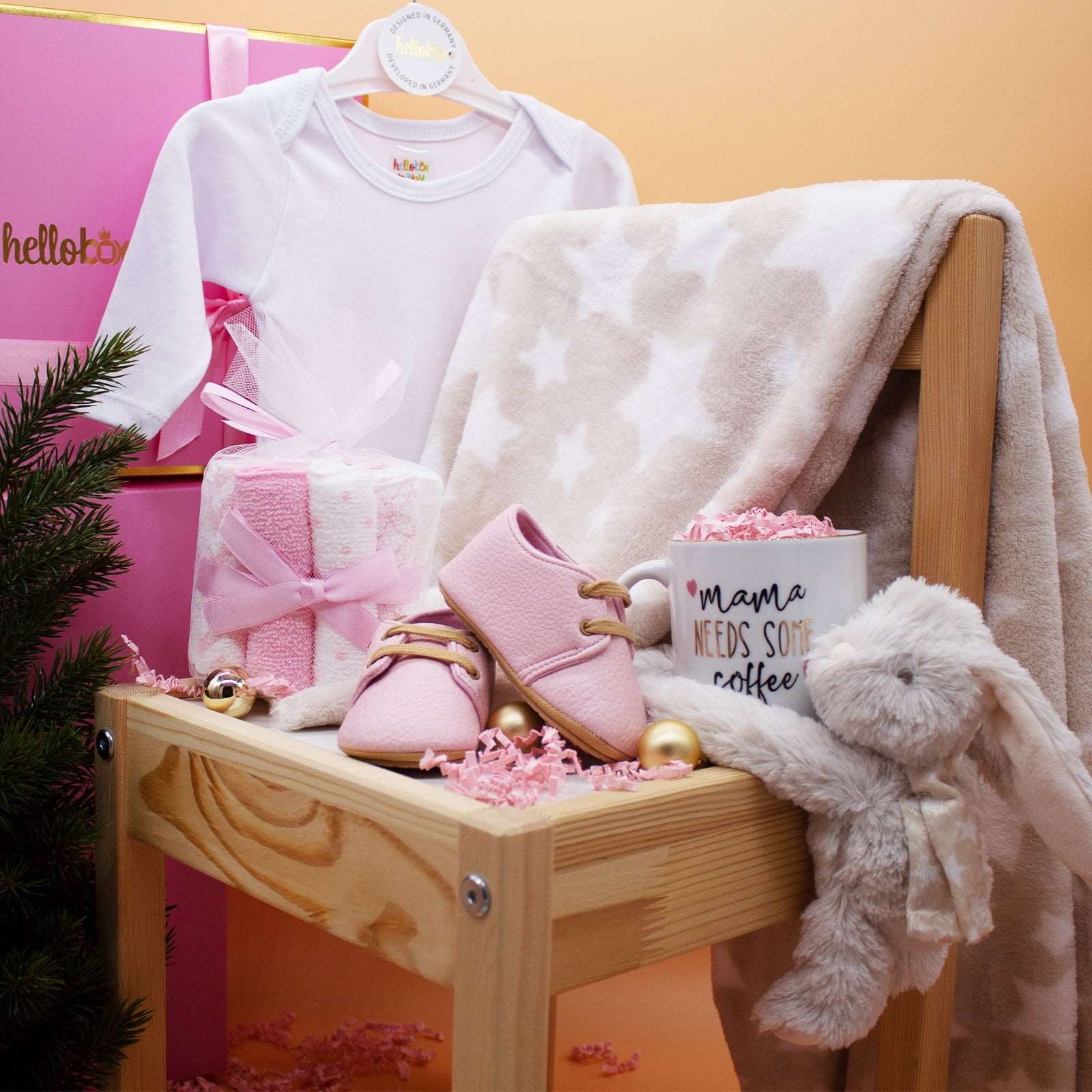 Hellobox Geschenk neugeborenes mit Babydecke, Kuscheltier (17 Teile)