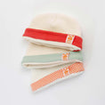 Load image into Gallery viewer, Newborn Hat in Organic Cotton - Strawberry
