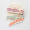 Load image into Gallery viewer, Newborn Hat in Organic Cotton - Pink
