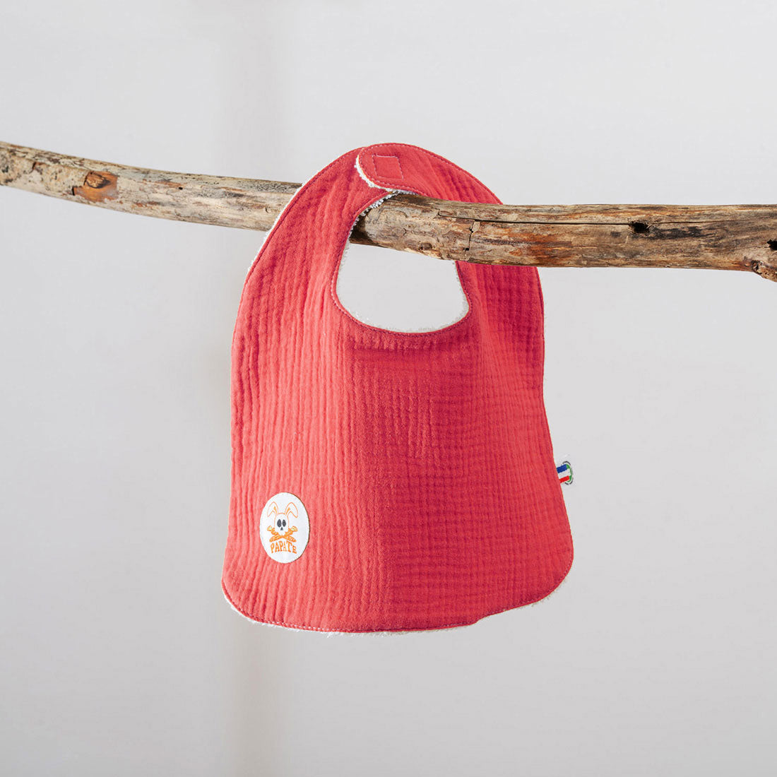 Organic Cotton Bib - Strawberry