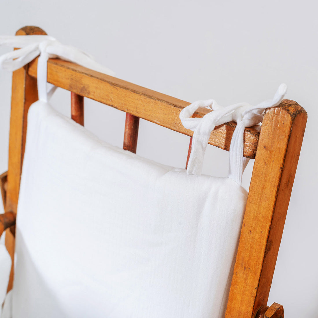 Cushion High Chair in Organic Cotton - White