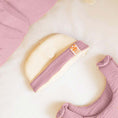 Load image into Gallery viewer, Newborn Hat in Organic Cotton - Pink
